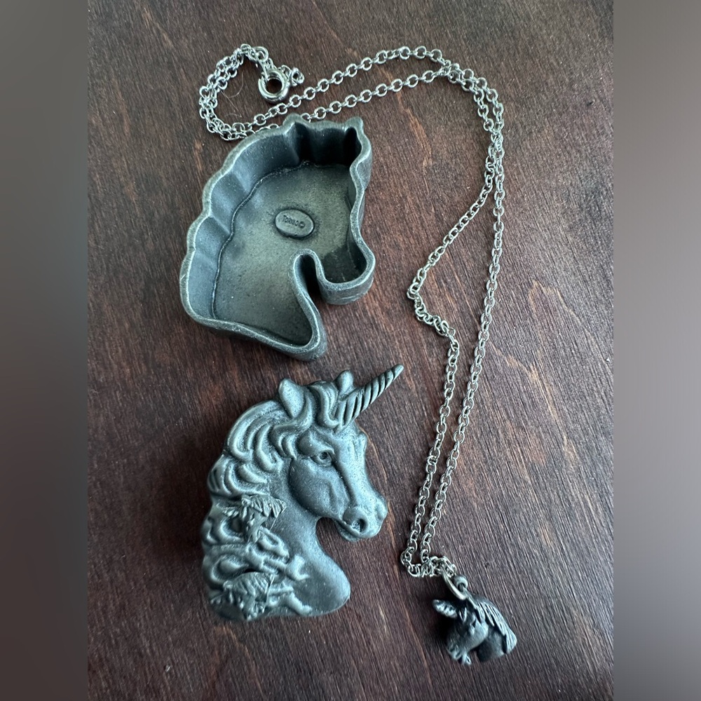 Torino Pewter Unicorn Horse Jewelry Set In trinket - Picture 9 of 11